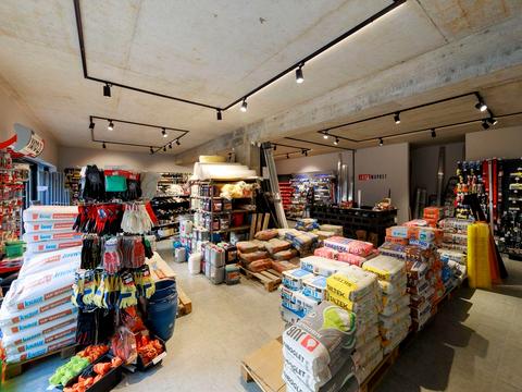 комерційна за адресою Загорська вул., 122