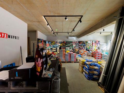 комерційна за адресою Загорська вул., 122