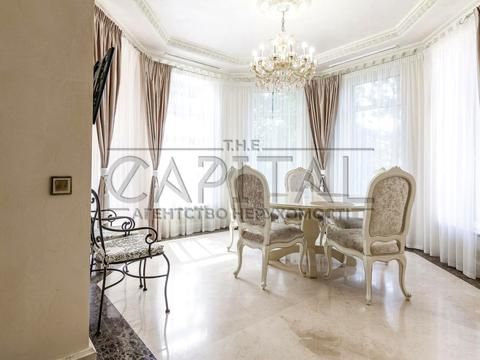 дом по адресу Велика Набережна, 13