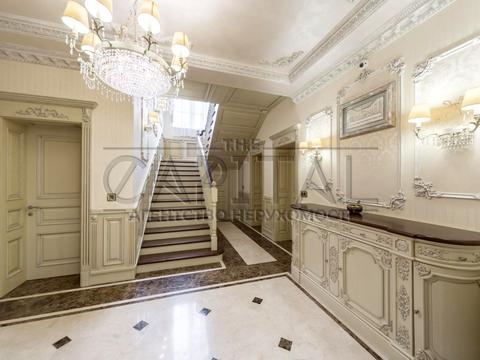 дом по адресу Велика Набережна, 13