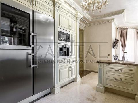 дом по адресу Велика Набережна, 13