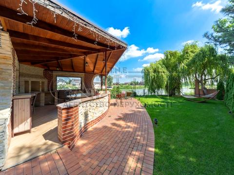 дом по адресу Велика Набережна, 13