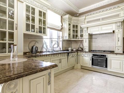 дом по адресу Велика Набережна, 13