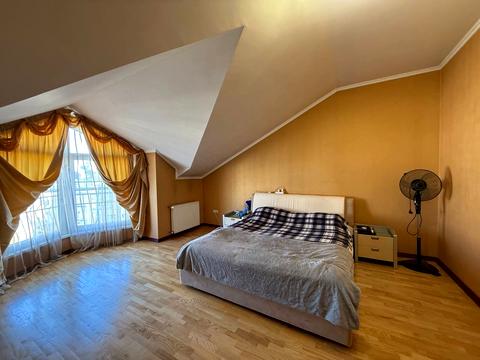 квартира за адресою Михайла Драгана вул., 9