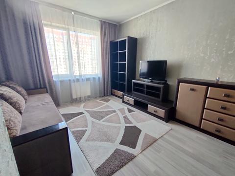 квартира за адресою Бориса Гмирі вул., 12-Б