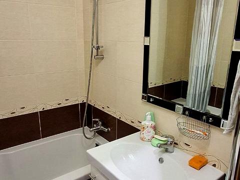 квартира за адресою Анни Ахматової вул., 4