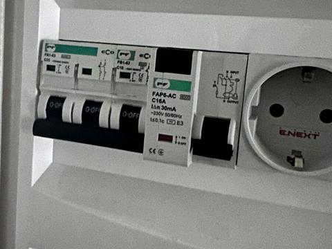 квартира за адресою Івана Миколайчука вул., (Будинок 1)