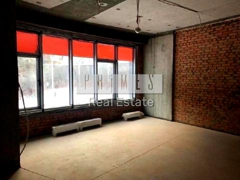 комерційна за адресою Буслівська вул., 12