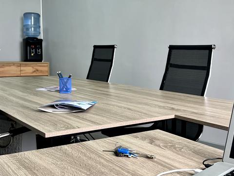 комерційна за адресою Городоцька вул., 8