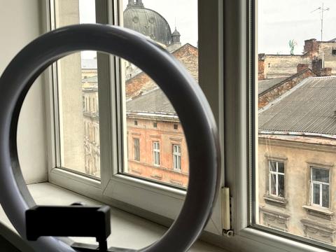 комерційна за адресою Городоцька вул., 8