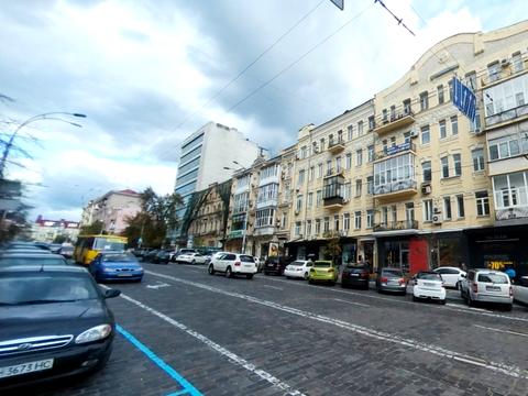 комерційна за адресою Велика Васильківська вул. (Червоноармійська), 43/16