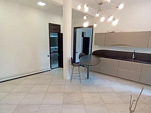 комерційна за адресою Велика Васильківська вул. (Червоноармійська), 43/16