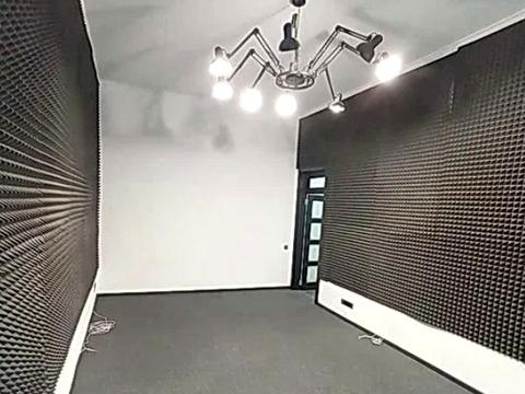 комерційна за адресою Велика Васильківська вул. (Червоноармійська), 43/16