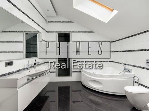 будинок за адресою Вишнева вул., 24