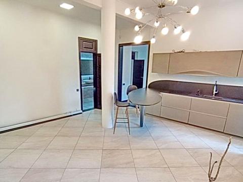 комерційна за адресою Велика Васильківська вул. (Червоноармійська), 43/16