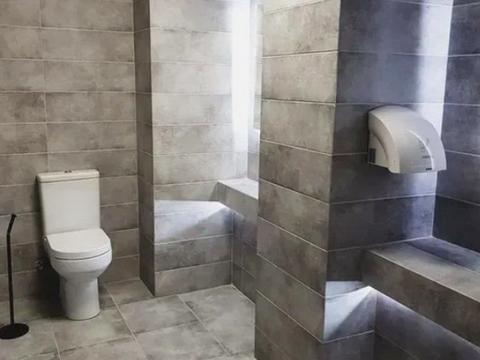 комерційна за адресою Велика Васильківська вул. (Червоноармійська), 43/16