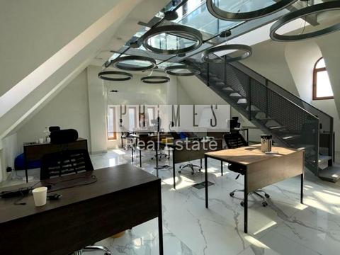 комерційна за адресою Богдана Хмельницького вул., 58-А