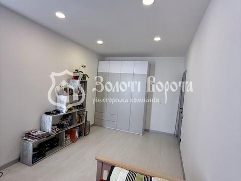 квартира за адресою Юнацька вул., 6