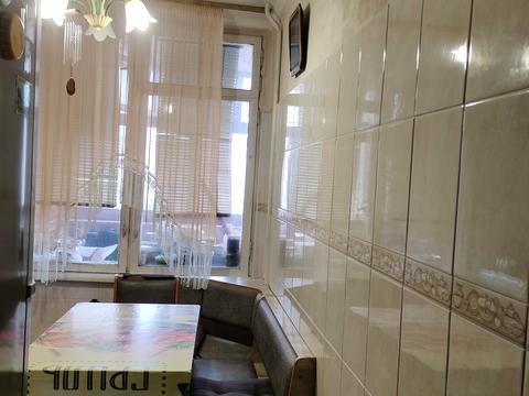 квартира за адресою Космічна вул., 4