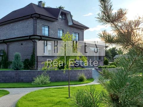 будинок за адресою приозерна