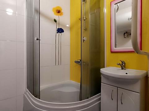 квартира за адресою Володимира Івасюка вул., 32