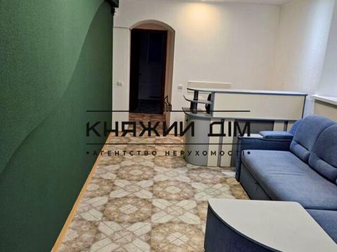 комерційна за адресою Дегтярівська вул., 11-В