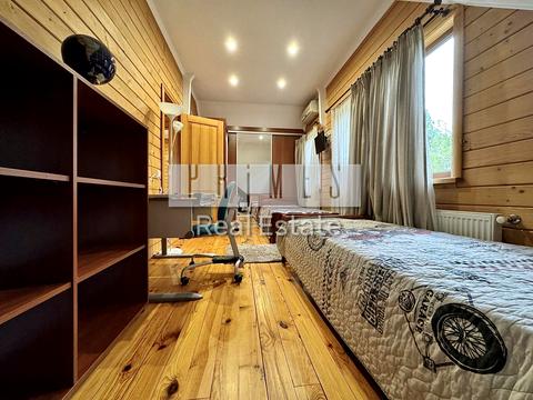 дом по адресу Достоинства ул. (Жертв Революції)