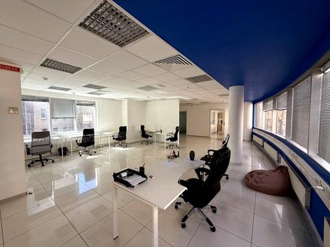 комерційна за адресою Київ, Софіївська вул., 1/2