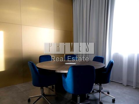 комерційна за адресою Київ, Богдана Хмельницького вул., 32