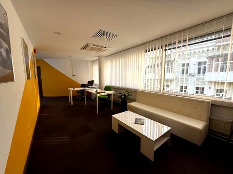 комерційна за адресою Софіївська вул., 1/2