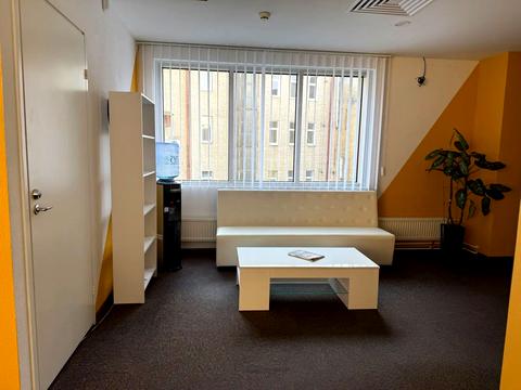 комерційна за адресою Софіївська вул., 1/2