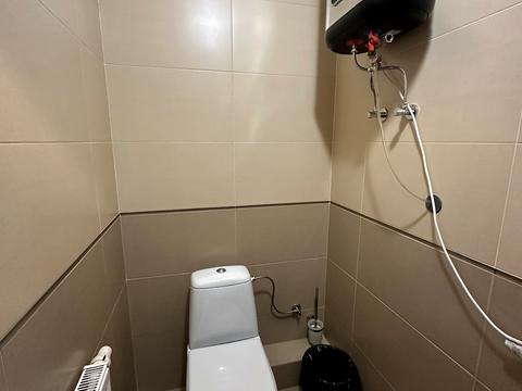 комерційна за адресою Антоновича вул. (Горького), 157