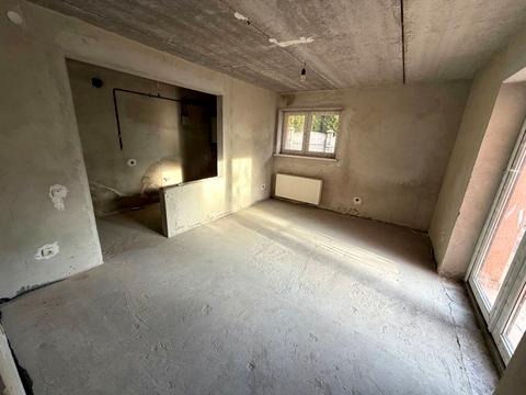 дом по адресу Коротка, 1