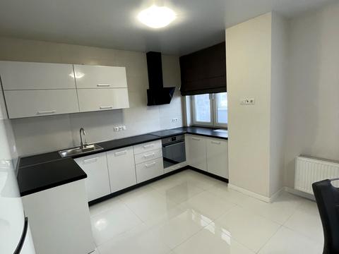 квартира за адресою Любомира Гузара просп. (Космонавта Комарова), 26