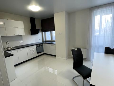 квартира за адресою Любомира Гузара просп. (Космонавта Комарова), 26