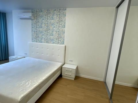 квартира за адресою Любомира Гузара просп. (Космонавта Комарова), 26