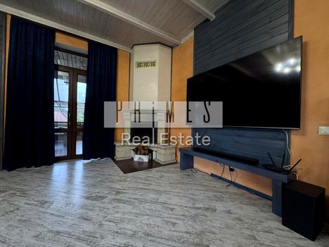 будинок за адресою Квітнева