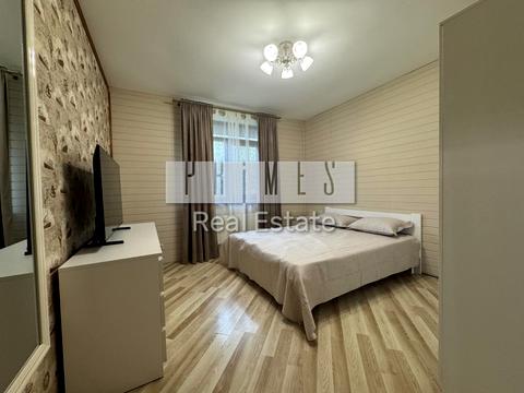 будинок за адресою Квітнева