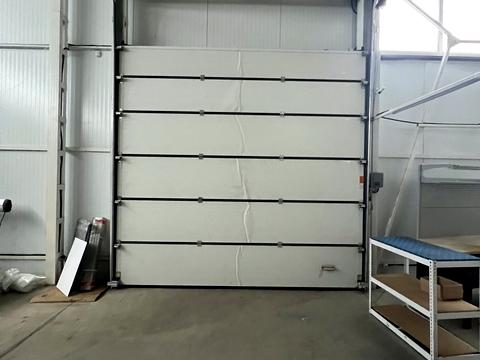 комерційна за адресою Романа Шухевича вул. (Курчатова), 19