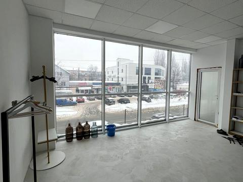 комерційна за адресою Романа Шухевича вул. (Курчатова), 19