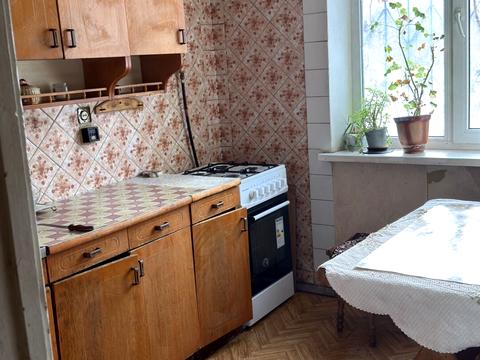 квартира за адресою Сержа Лифаря вул. (Олександра Сабурова), 18