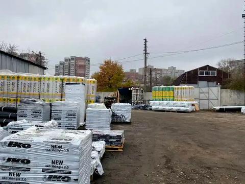 комерційна за адресою Праці просп., 2а