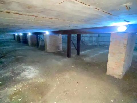 комерційна за адресою Праці просп., 2а