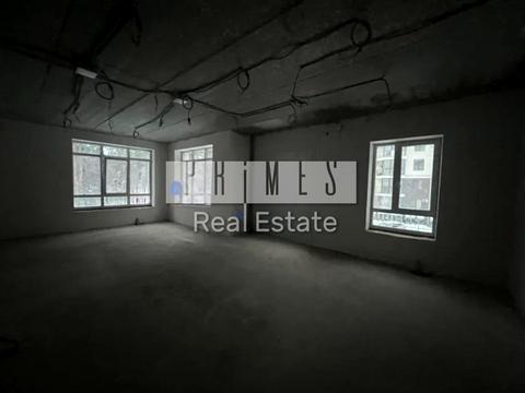 комерційна за адресою Прорізна вул., 1