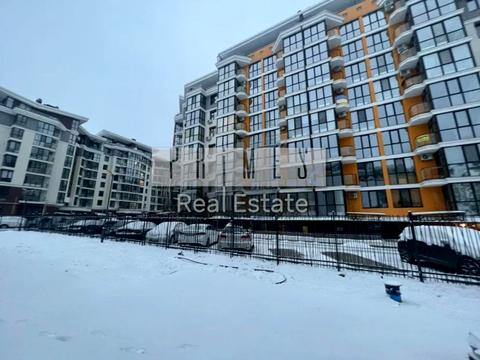 комерційна за адресою Прорізна вул., 1