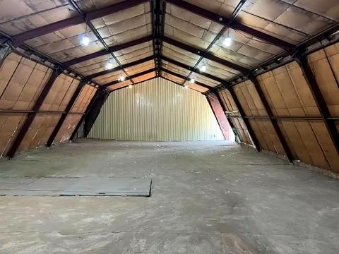 комерційна за адресою Праці просп., 2а