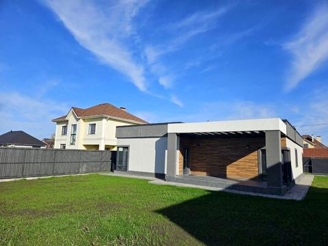 будинок за адресою 133-тя Садова вул.