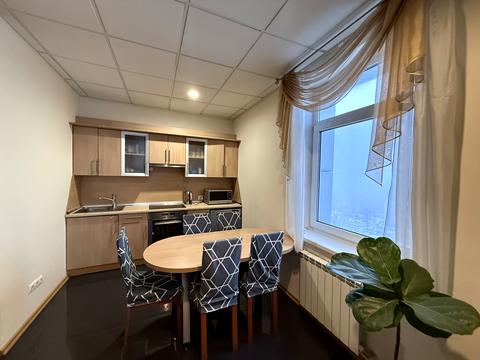 квартира за адресою Володимира Івасюка просп. (Героїв Сталінграду), 12-Є