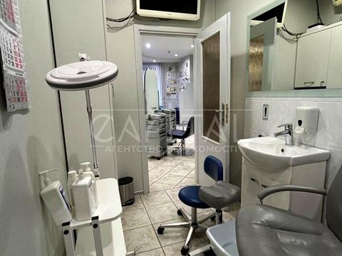 комерційна за адресою Петра Григоренка просп., 1-Б