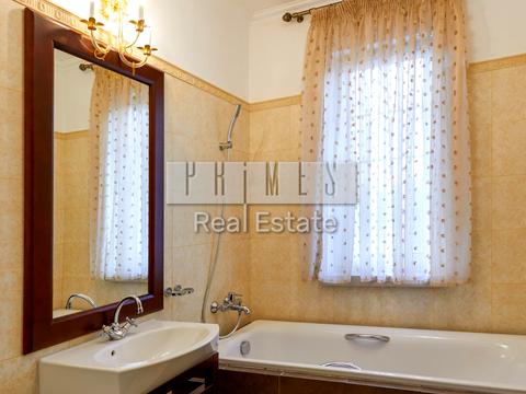 будинок за адресою Ярослава Мудрого вул.